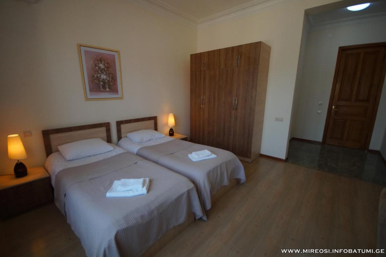 Hotel Mireosi Batumi Exterior photo